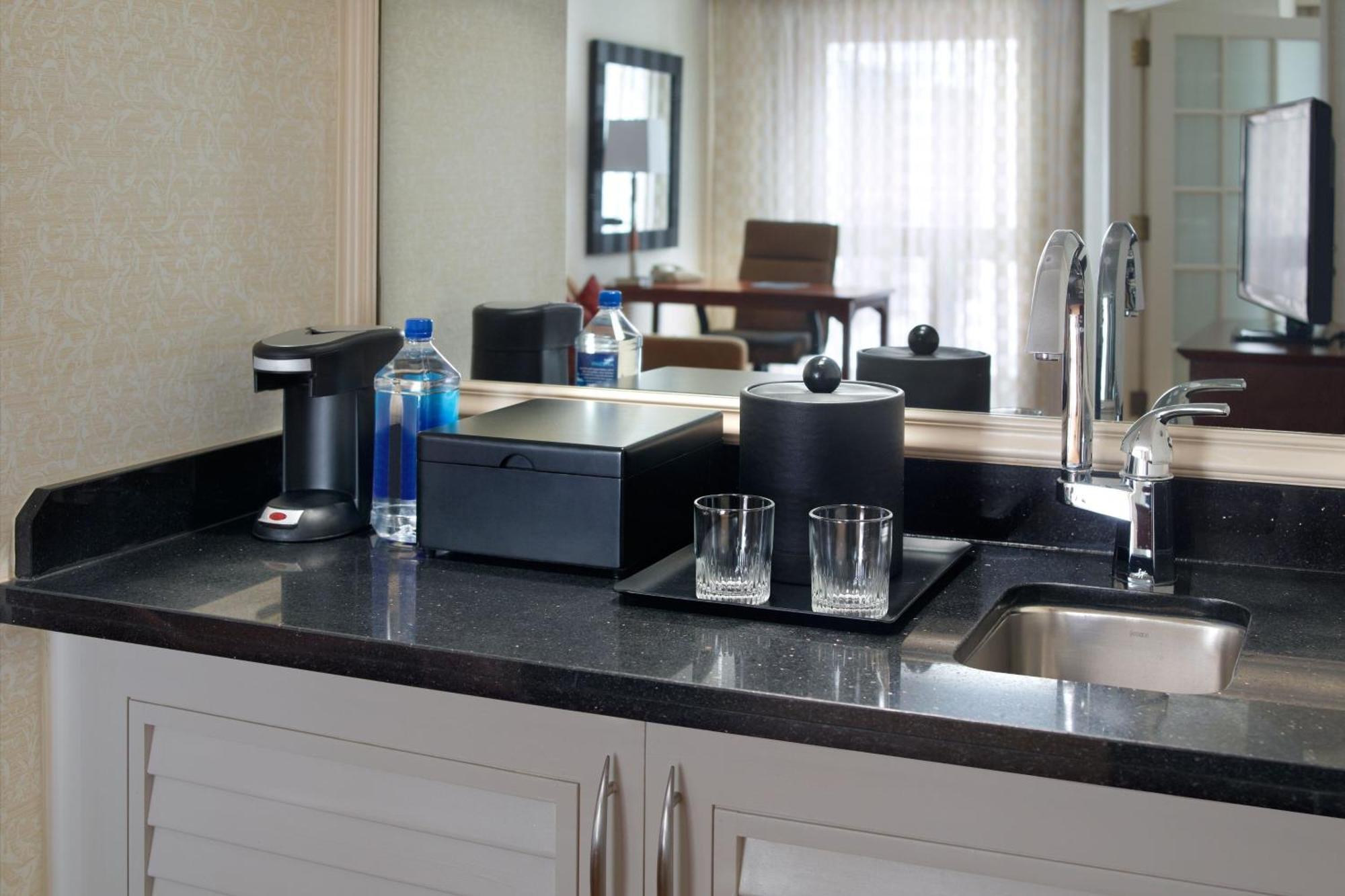 Atlanta Marriott Suites Midtown Zewnętrze zdjęcie
